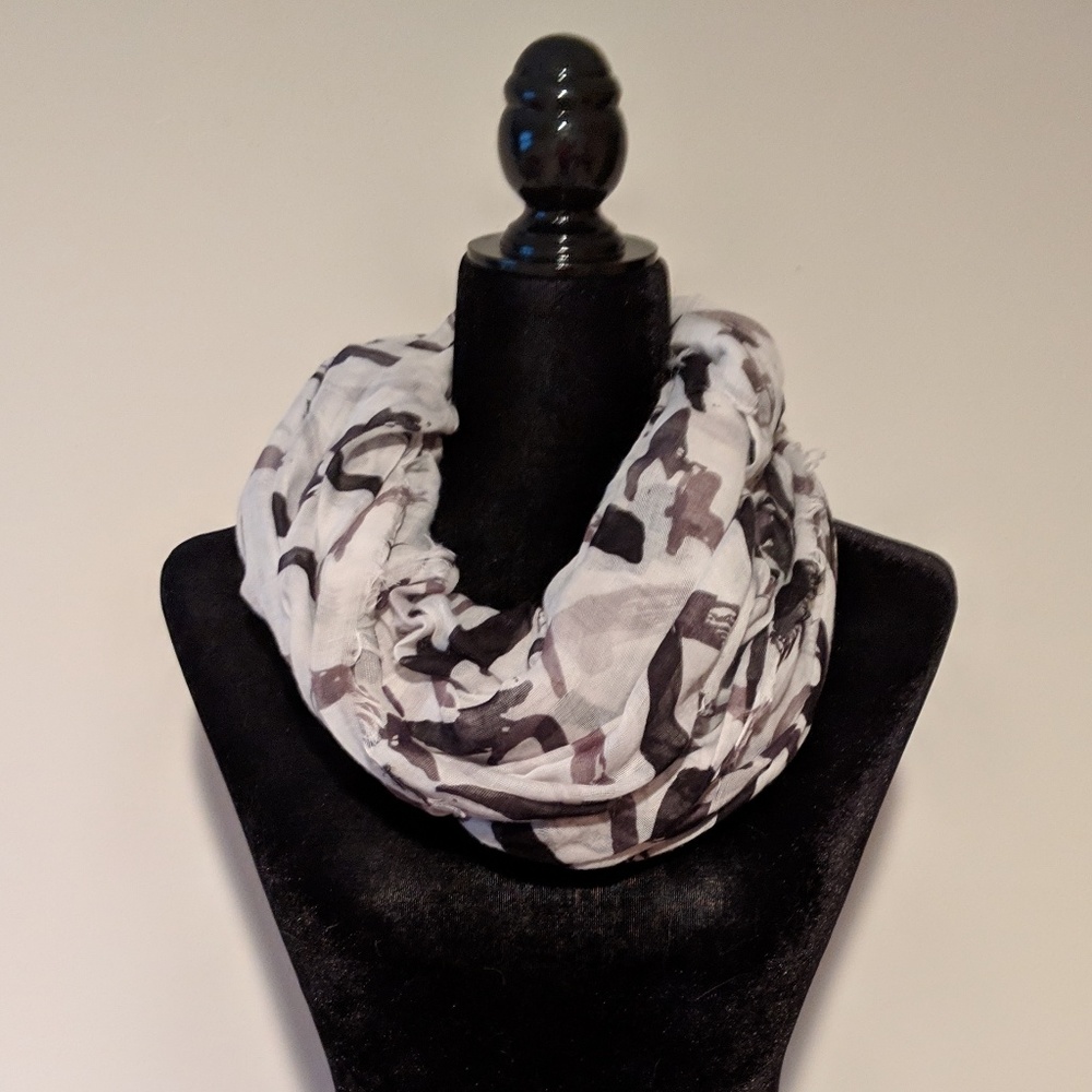 Apt. 9 Black/White scarf